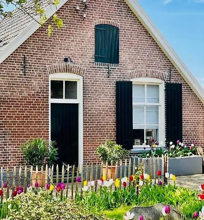 Erve De Kippe. Vrij Maar Toch Dichtbij. Holiday home